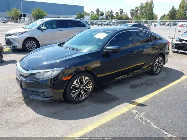 2HGFC1F3XHH632232 2017 HONDA CIVIC - Image 2