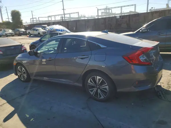 2HGFC1F3XHH641660 2017 HONDA CIVIC - Image 2