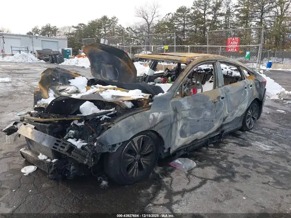 2HGFC1F3XHH642758 2017 HONDA CIVIC - Image 2