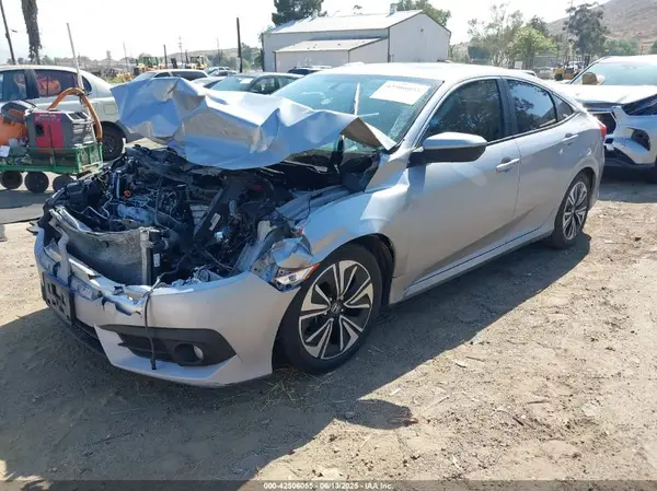 2HGFC1F3XHH650519 2017 HONDA CIVIC - Image 2