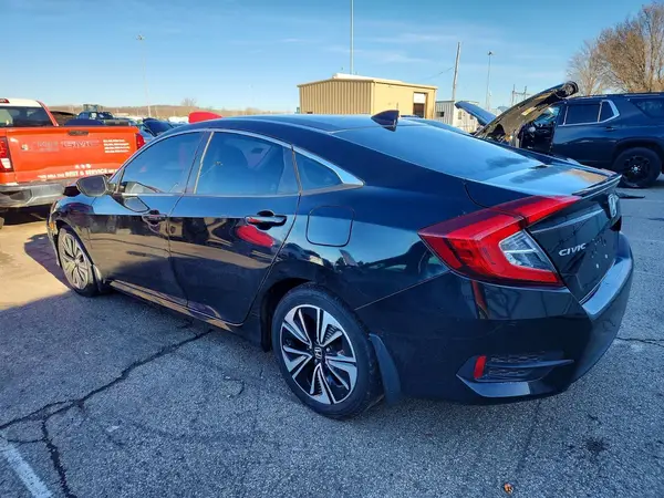2HGFC1F3XHH656756 2017 HONDA CIVIC - Image 2