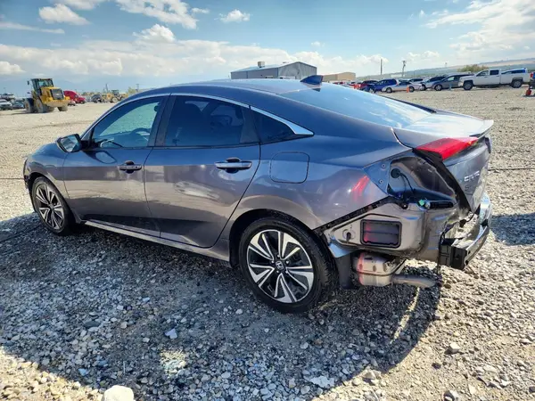 2HGFC1F3XJH640580 2018 HONDA CIVIC - Image 2