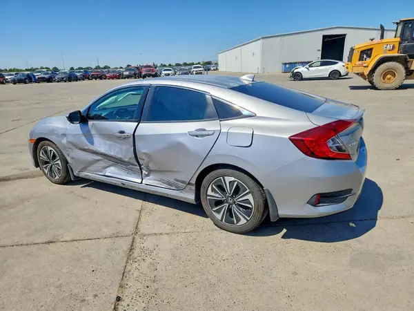 2HGFC1F3XJH642605 2018 HONDA CIVIC - Image 2