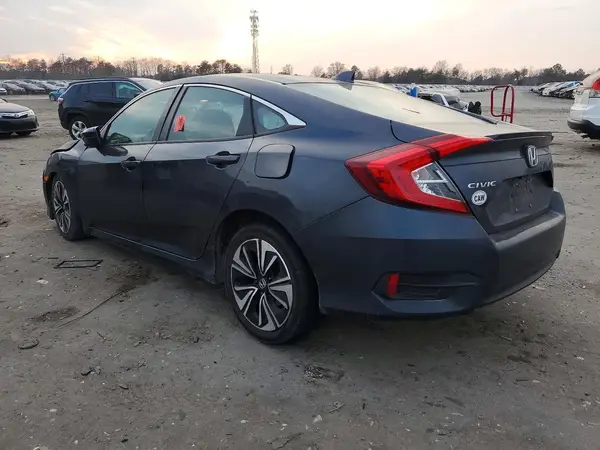 2HGFC1F3XJH645021 2018 HONDA CIVIC - Image 2