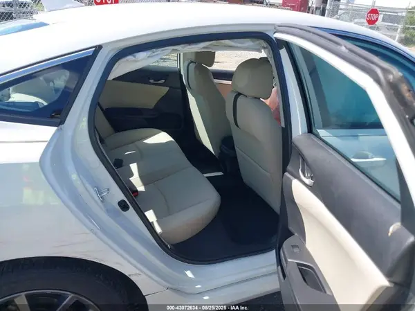 2HGFC1F3XMH700586 2021 HONDA CIVIC - Image 8
