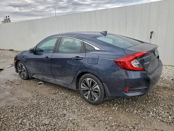 2HGFC1F40HH631115 2017 HONDA CIVIC - Image 2