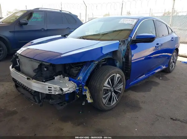 2HGFC1F42HH645095 2017 HONDA CIVIC - Image 2