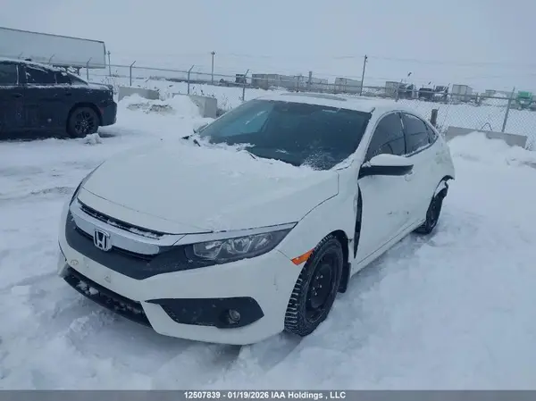 2HGFC1F42JH105705 2018 HONDA CIVIC - Image 2