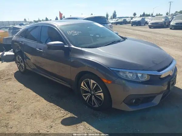 2HGFC1F43HH638737 2017 HONDA CIVIC - Image 1