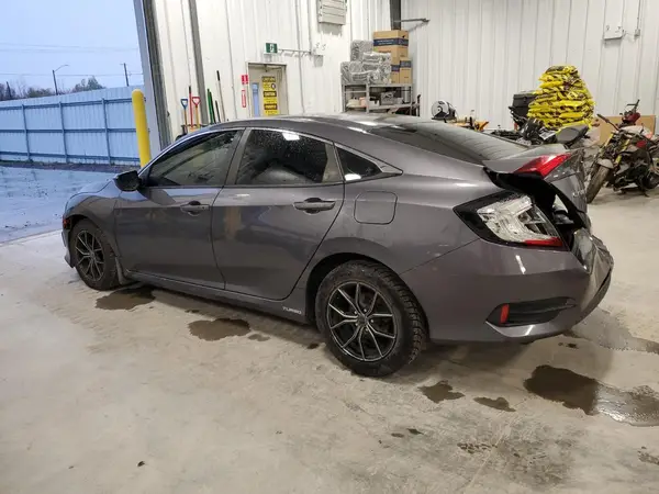 2HGFC1F43JH105664 2018 HONDA CIVIC - Image 2