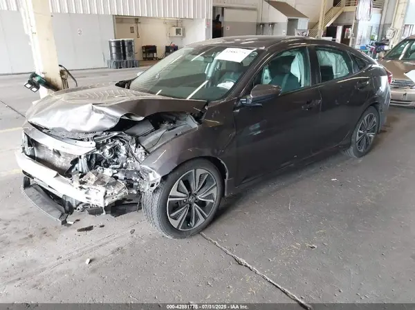 2HGFC1F47HH638739 2017 HONDA CIVIC - Image 2