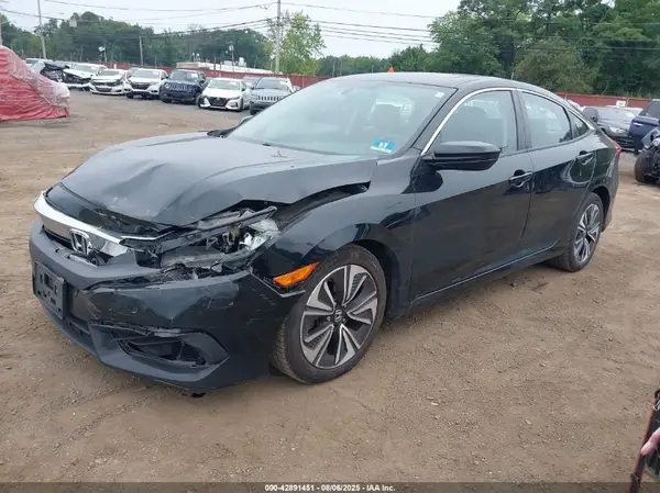 2HGFC1F70J8644883 2018 HONDA CIVIC - Image 2
