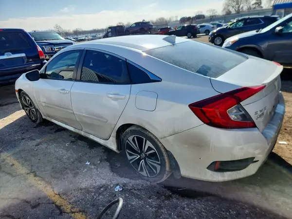 2HGFC1F70JH643409 2018 HONDA CIVIC - Image 2