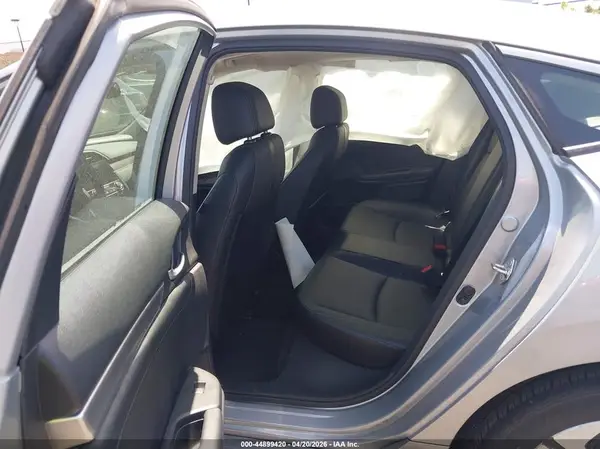 2HGFC1F71HH645180 2017 HONDA CIVIC - Image 8