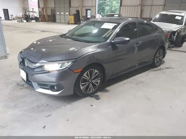 2HGFC1F72HH631224 2017 HONDA CIVIC - Image 2