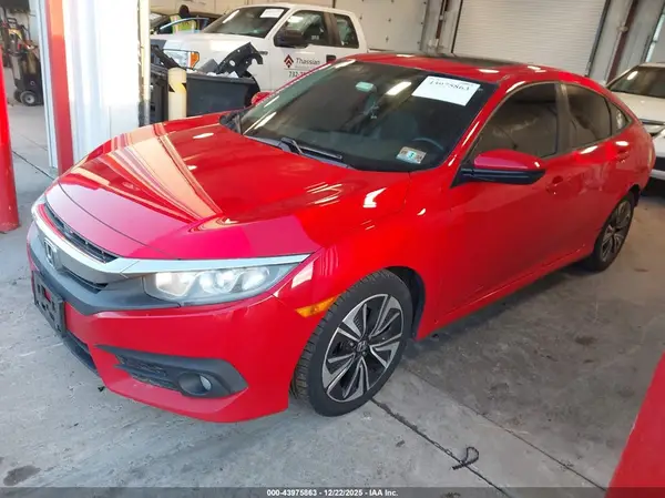 2HGFC1F72HH631563 2017 HONDA CIVIC - Image 2