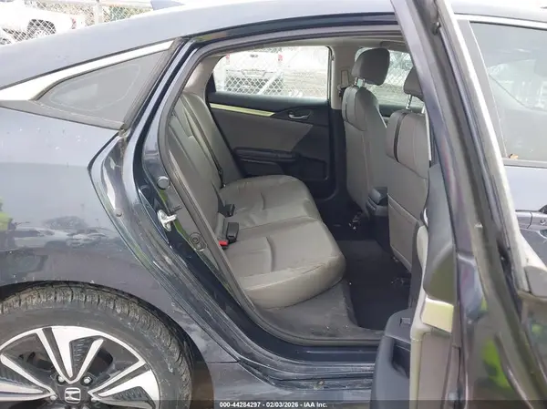 2HGFC1F72HH653076 2017 HONDA CIVIC - Image 8