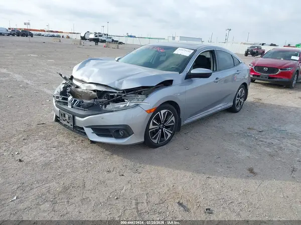 2HGFC1F72JH642925 2018 HONDA CIVIC - Image 2