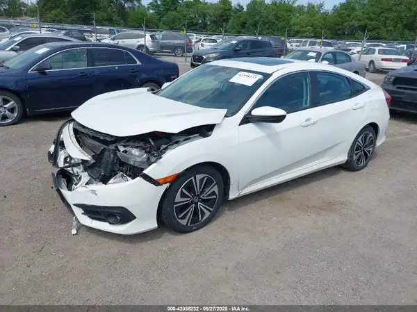 2HGFC1F72JH645890 2018 HONDA CIVIC - Image 2