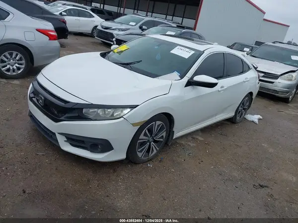 2HGFC1F73HH635170 2017 HONDA CIVIC - Image 2