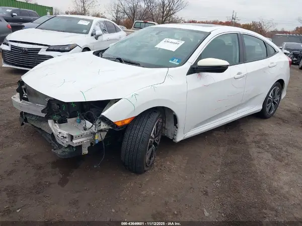 2HGFC1F73JH642402 2018 HONDA CIVIC - Image 2