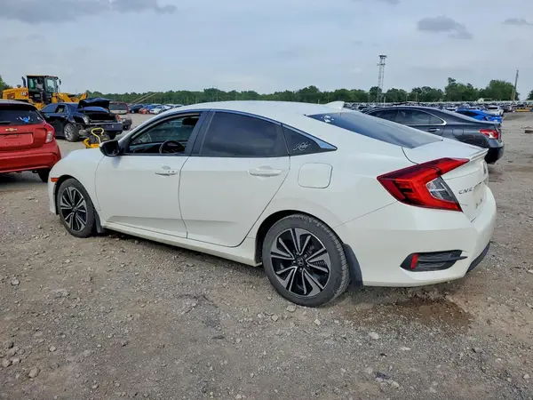 2HGFC1F73JH643405 2018 HONDA CIVIC - Image 2