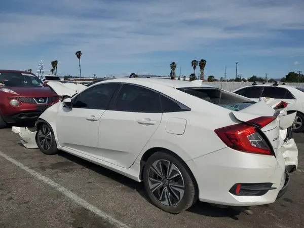 2HGFC1F74JH642411 2018 HONDA CIVIC - Image 2