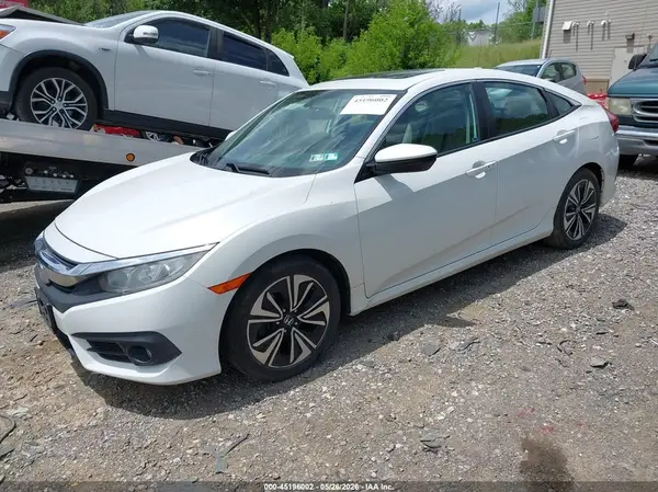 2HGFC1F74JH642652 2018 HONDA CIVIC - Image 2
