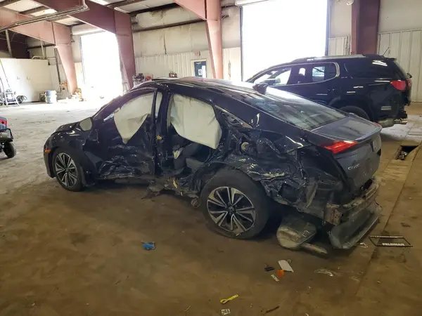 2HGFC1F76JH643088 2018 HONDA CIVIC - Image 2