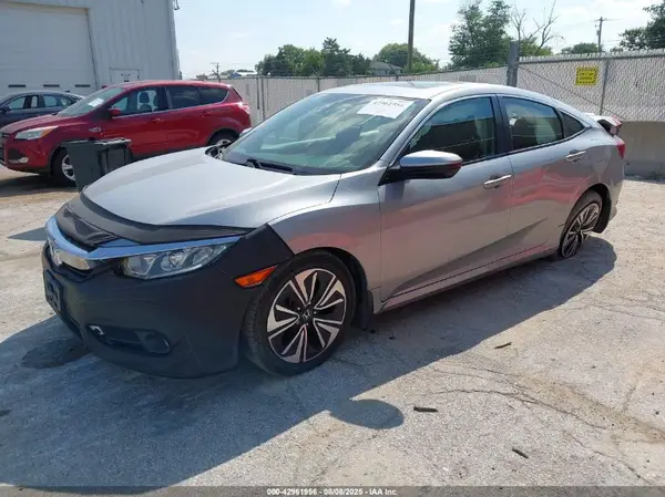 2HGFC1F7XHH650376 2017 HONDA CIVIC - Image 2