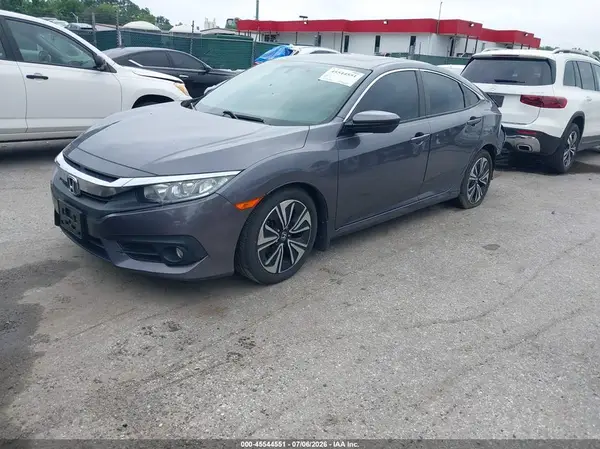2HGFC1F7XHH657649 2017 HONDA CIVIC - Image 2