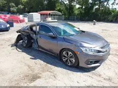 2HGFC1F7XJH641960 2018 HONDA CIVIC