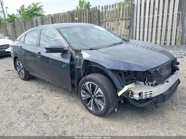 2HGFC1F82HH640983 2017 HONDA CIVIC - Image 1