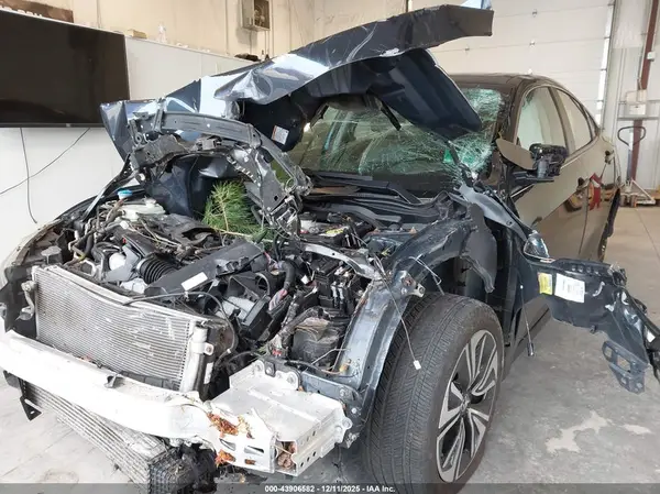 2HGFC1F88HH630281 2017 HONDA CIVIC - Image 2