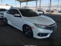 2HGFC1F8XHH658051 2017 HONDA CIVIC