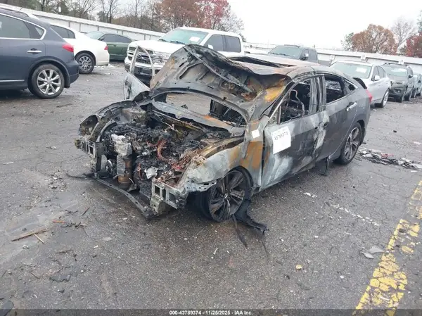 2HGFC1F90HH649531 2017 HONDA CIVIC - Image 2
