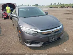 2HGFC1F90JH105245 2018 HONDA CIVIC