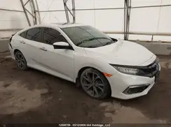 2HGFC1F90KH106817 2019 HONDA CIVIC
