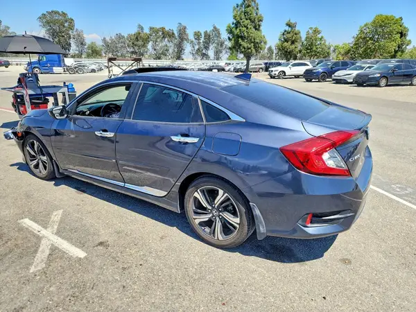 2HGFC1F91HH647478 2017 HONDA CIVIC - Image 2