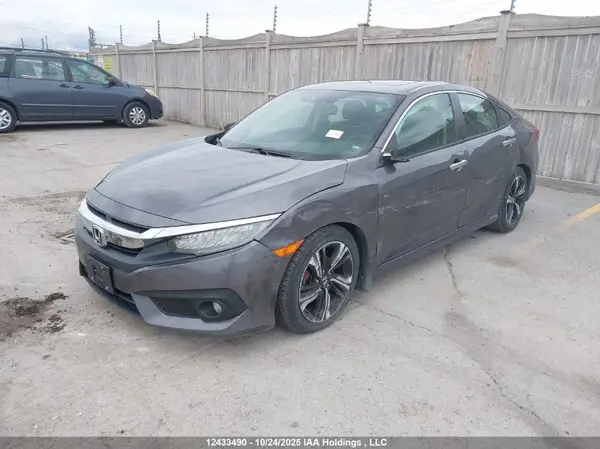 2HGFC1F93HH102446 2017 HONDA CIVIC - Image 2