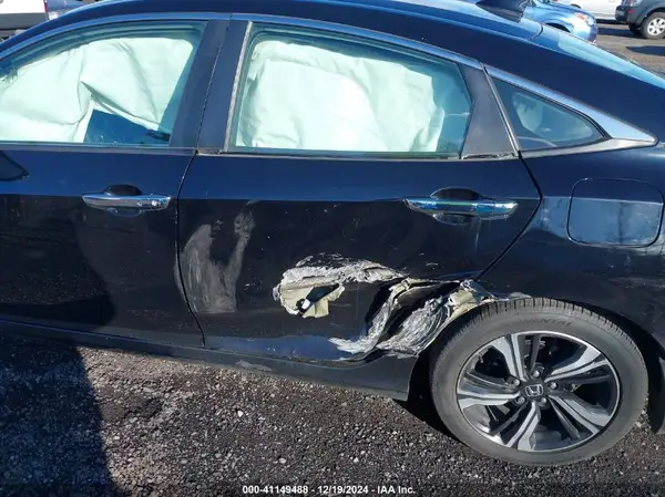 2017 HONDA CIVIC auction photo 6