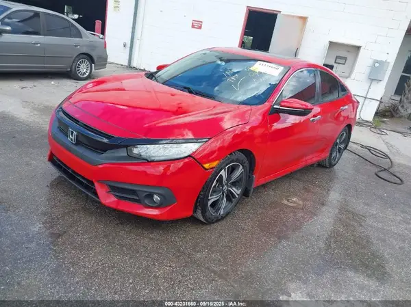 2HGFC1F96HH640817 2017 HONDA CIVIC - Image 2