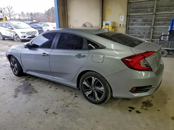 2HGFC1F96HH643524 2017 HONDA CIVIC - Image 2