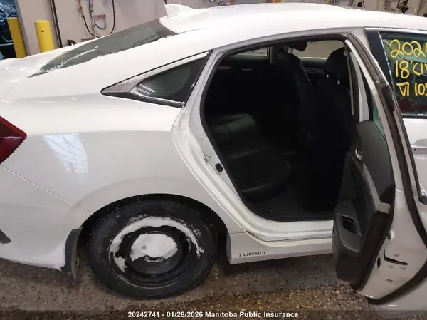 2HGFC1F96JH105203 2018 HONDA CIVIC - Image 8