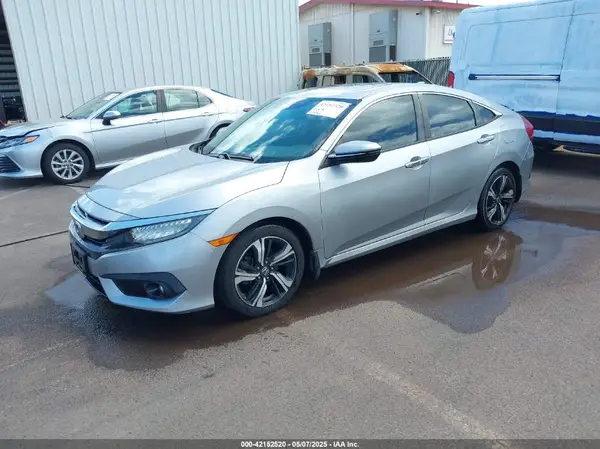 2HGFC1F97HH649512 2017 HONDA CIVIC - Image 2