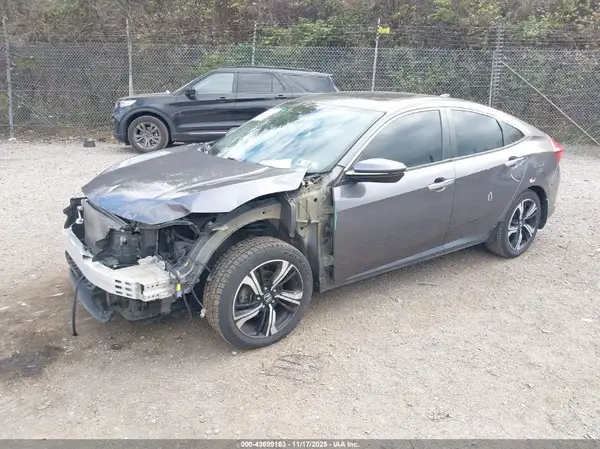 2HGFC1F97HH654564 2017 HONDA CIVIC - Image 2