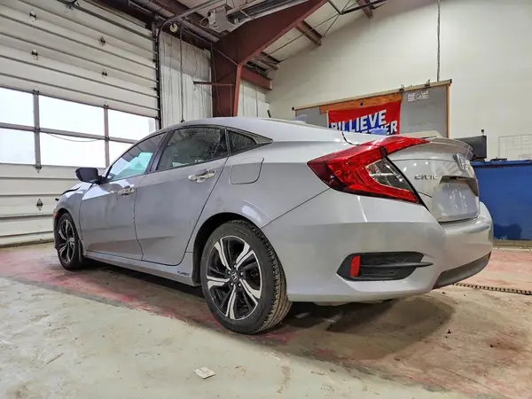 2HGFC1F9XHH100807 2017 HONDA CIVIC - Image 2