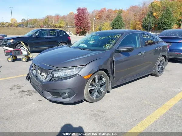 2HGFC1F9XJH100831 2018 HONDA CIVIC - Image 2