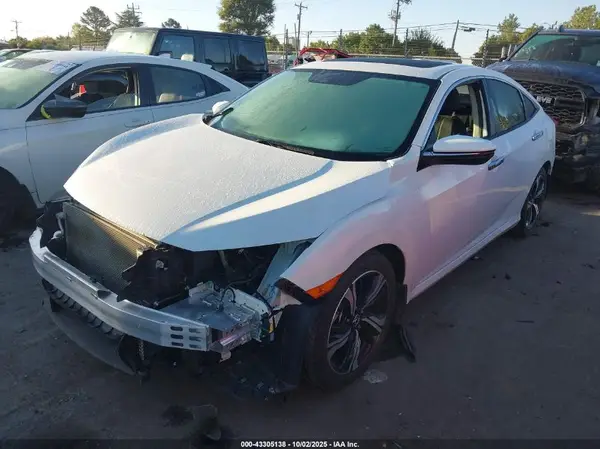 2HGFC1F9XJH640762 2018 HONDA CIVIC - Image 2