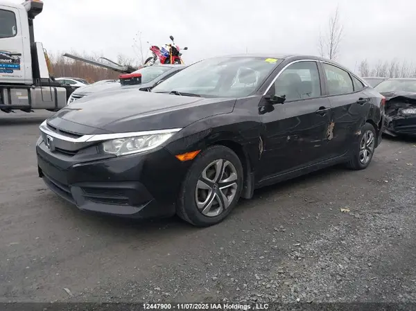 2HGFC2E50JH002783 2018 HONDA CIVIC - Image 2